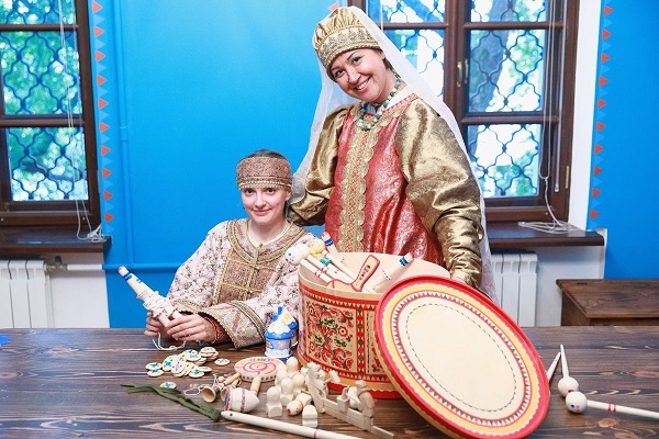 Программа «Новогодний калейдоскоп, или Праздничный переполох»