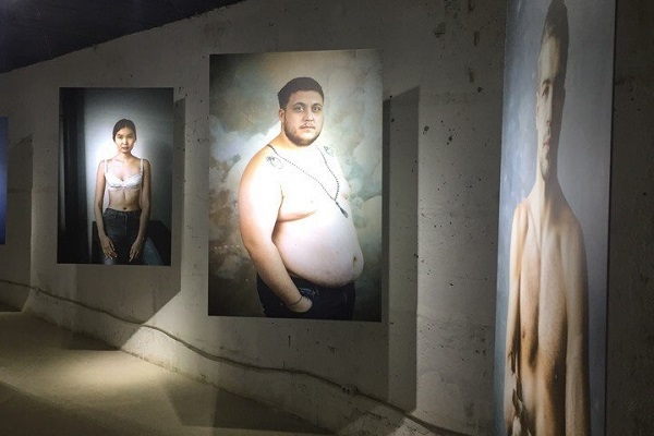 Фотовыставка «Социальный вывих»