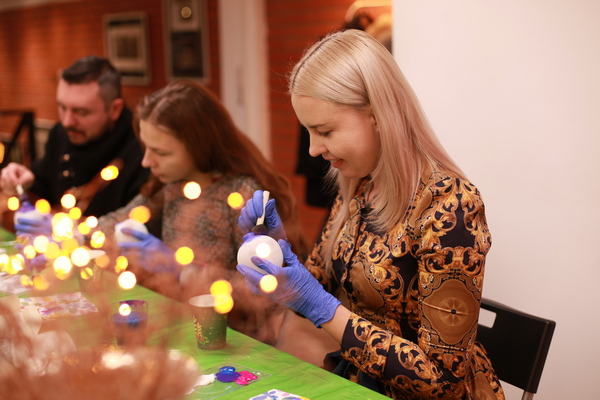 Арт-вечеринка — роспись елочных шаров — от Катерины Тарт