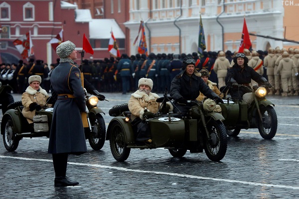 Военно-исторический парад на Красной площади 7 ноября 2018 г.