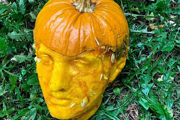 Опен-эйр выставка тыквенных скульптур «Время жизни»