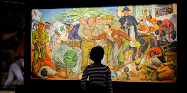 Новые экскурсионные маршруты для самостоятельных прогулок по Москве подготовил Мосгортур к новогодним праздникам