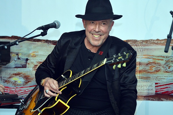 Выставка «И слышно: они поют»