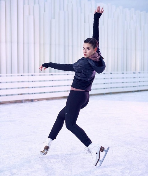 Олимпийские чемпионы Аделина Сотникова и Роман Костомаров проведут мастер-класс по фигурному катанию