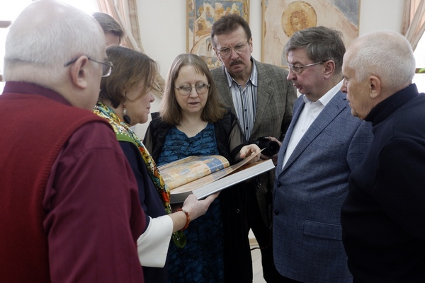 Ферапонтово. Другое небо. Проект «Свет фресок Дионисия – миру». Выставка Юрия Холдина.