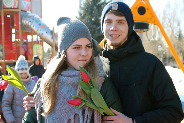 Международный женский день в парке Победы