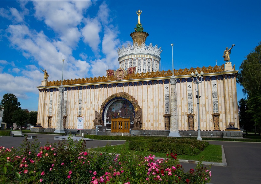 Мастер-классы по каллиграфии в Центре «Слово» на ВДНХ