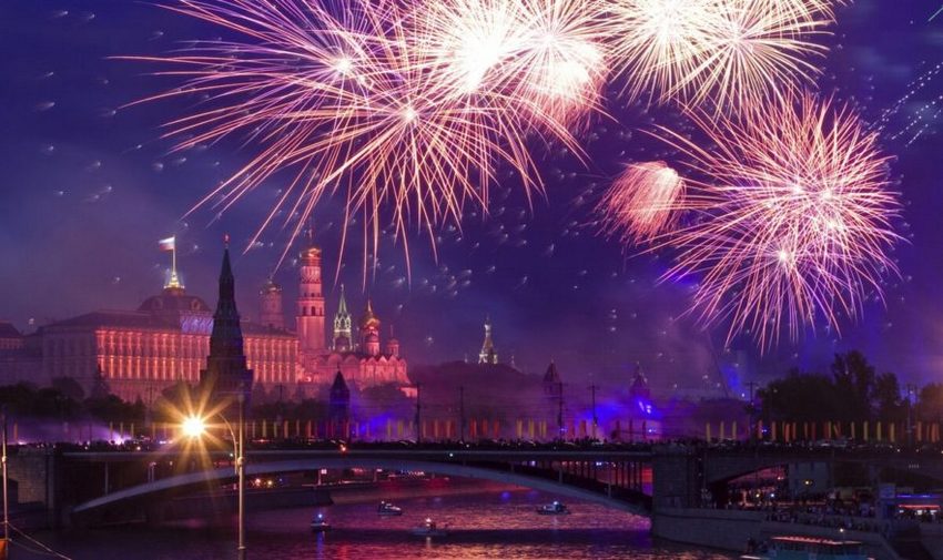 Салют на День города Москвы 2021