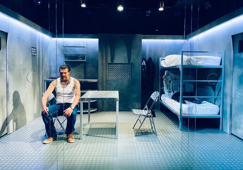 Спектакль «The Dumb Waiter. Немой официант»