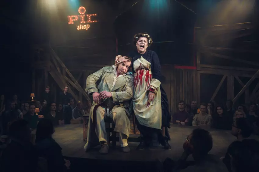 Мюзикл «Суини Тодд, маньяк-цирюльник с Флит-Стрит»