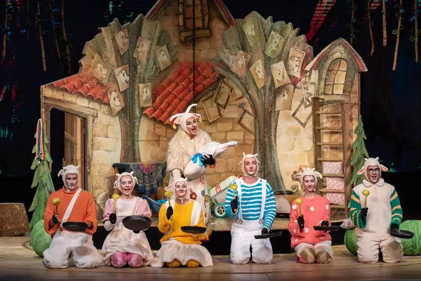 Детский спектакль «Волк и семеро козлят» в Детском музыкально-драматическом театре