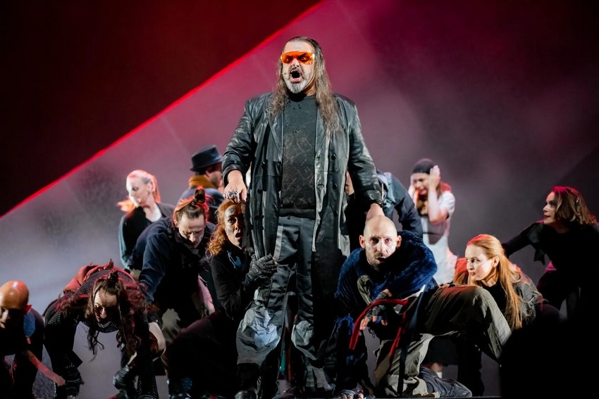 Мюзикл-шоу «Нотр-Дам де Пари»