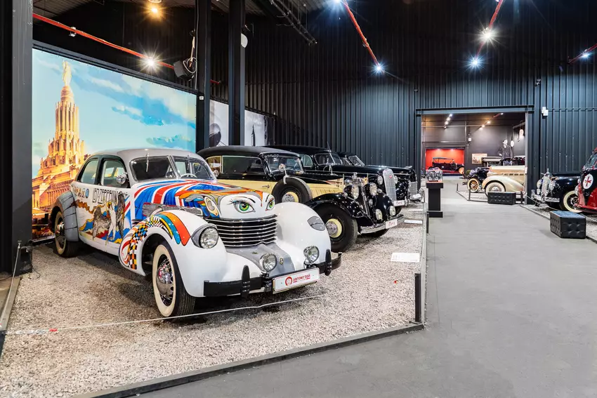 Музей «Автомобили Мира»