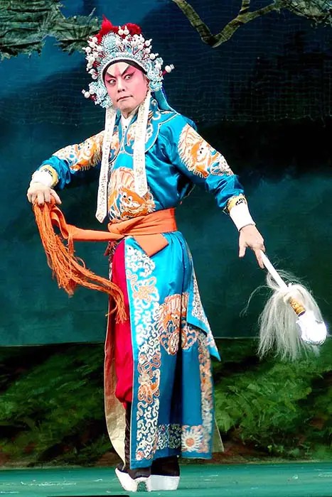 Кантонская опера «За кулисами»