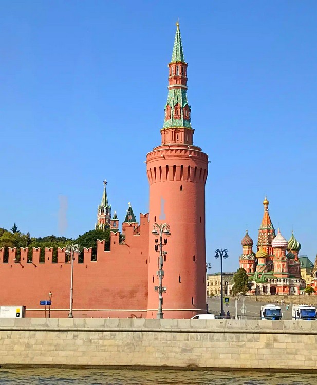 Беклемишевская башня Московского кремля