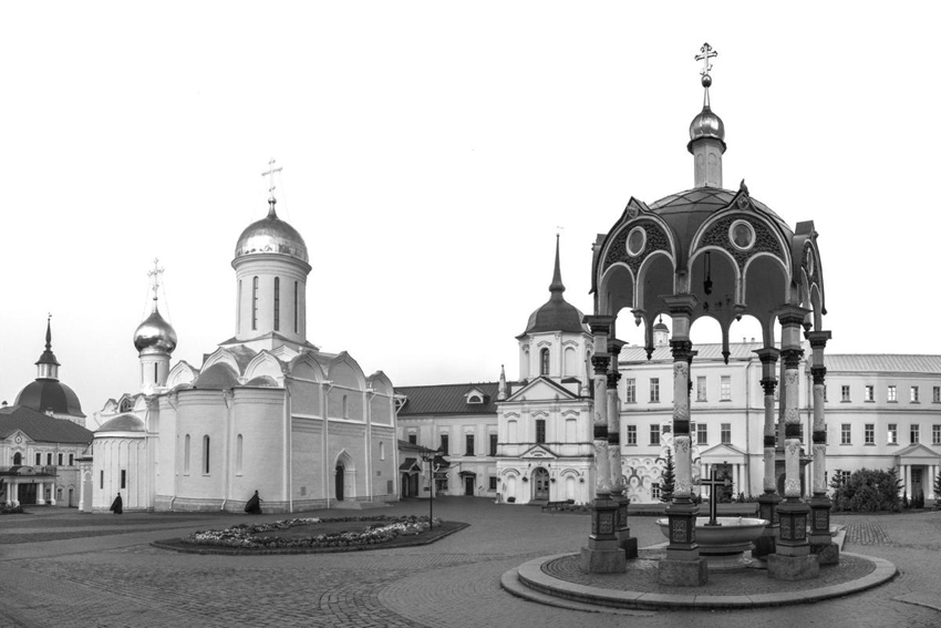 Выставка «Стена и Слово»