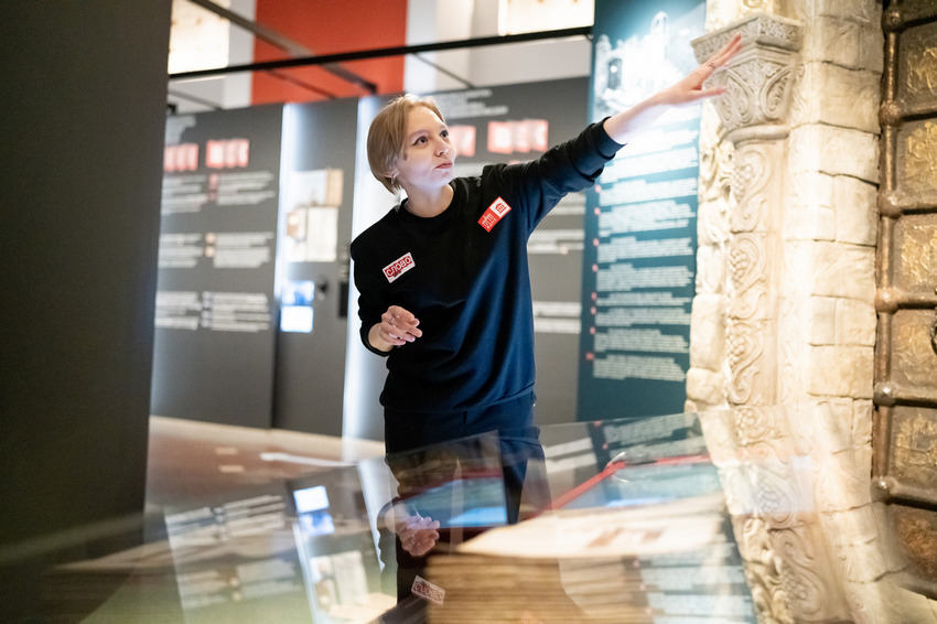 Бесплатные экскурсии, кинопоказы, новая выставка: ВДНХ приглашает на «Ночь искусств»