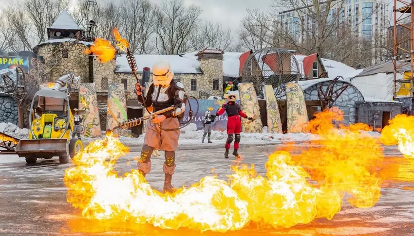 Новогодняя Елка у каскадеров