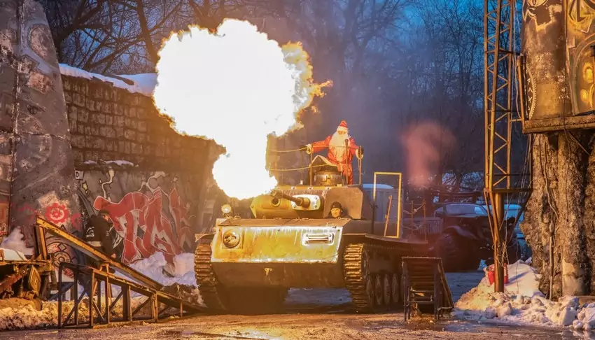 Новогодняя Елка у каскадеров