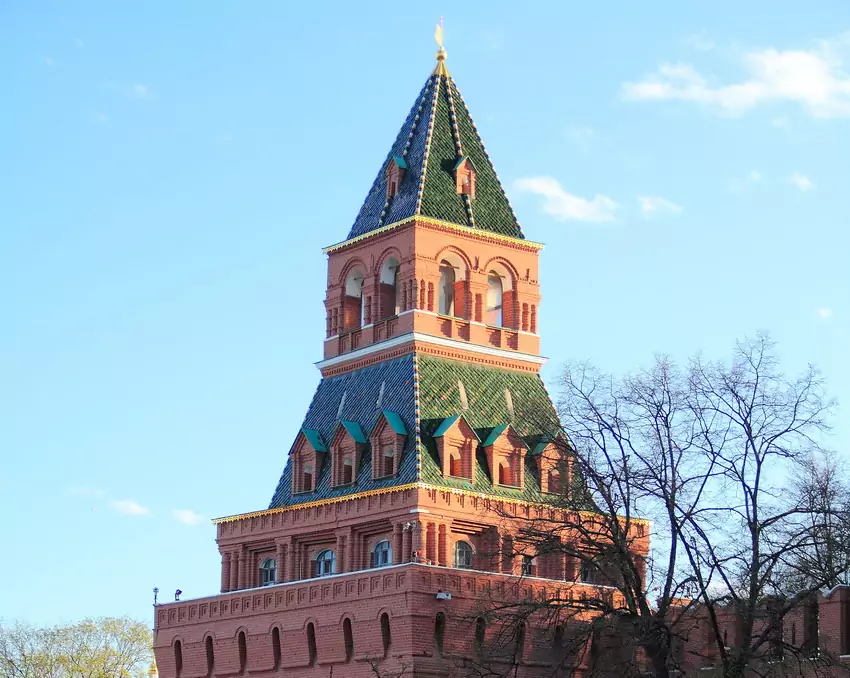 Константино-Еленинская башня Московского кремля