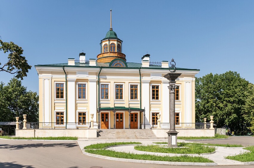 В первые дни августа парки приглашают заняться йогой, робототехникой и танцами