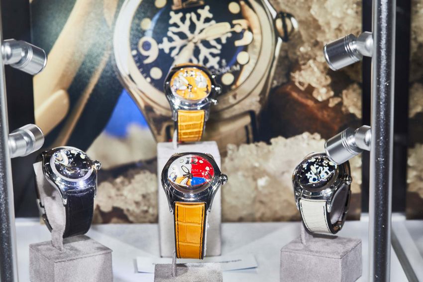 Выставка «Эпатаж и креатив. К 25-летию Corum Bubblе»
