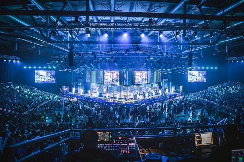 Финал мирового чемпионата по боевой робототехнике — «Битва роботов»