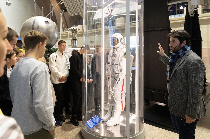 ВДНХ приглашает на бесплатные экскурсии в День воинской славы России