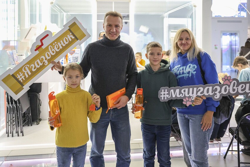 На ВДНХ открылась выставка в честь 160-летия московского газового хозяйства