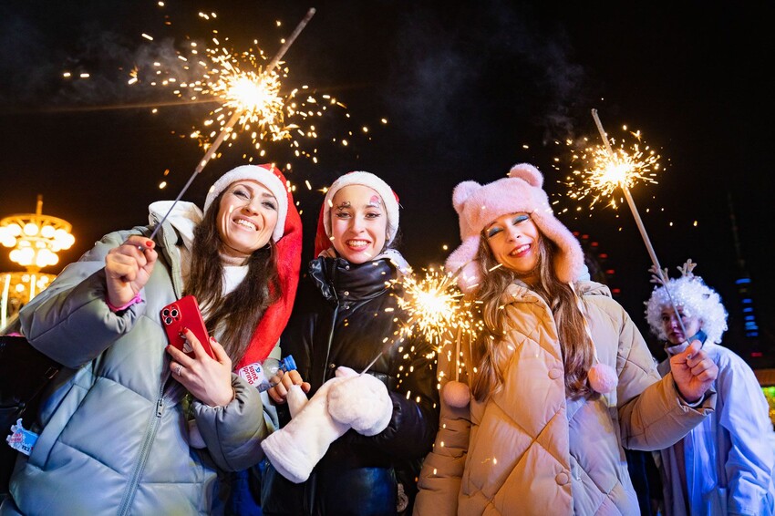 ВДНХ открывает зимний сезон ледовыми и театральными постановками
