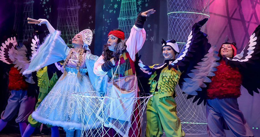 Спектакль «Баба Яга и новогодний переполох»