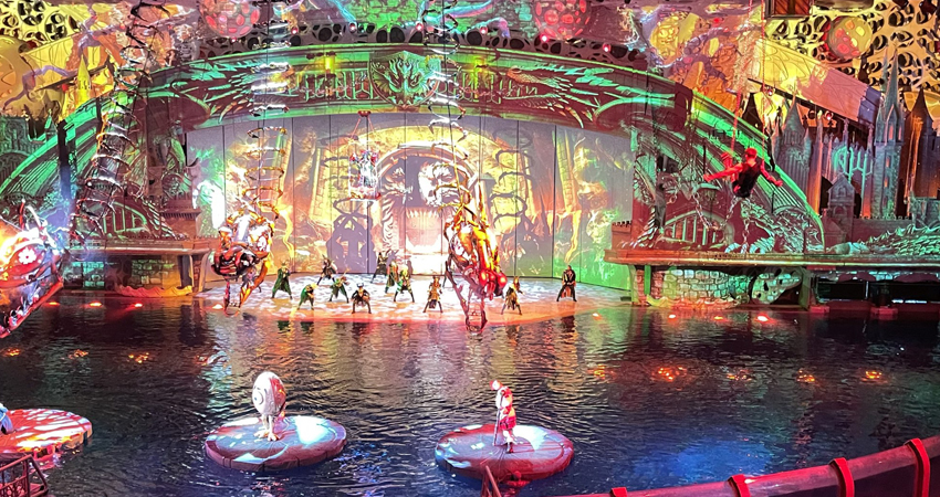 Сказочное водное шоу «Кощей» в Москвариуме