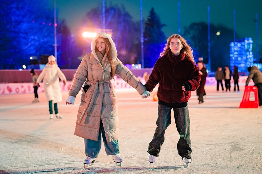 Бесплатный каток на Воробьевых горах