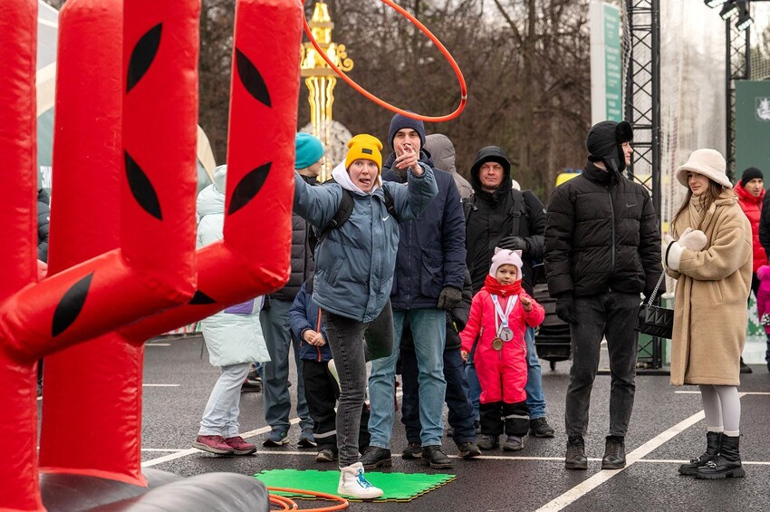 Зимний спортивный фестиваль в «Лужниках» приглашает на семейные спортивные активности