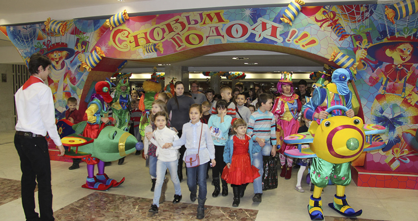 Кремлёвская новогодняя ёлка «Заветные Куранты»