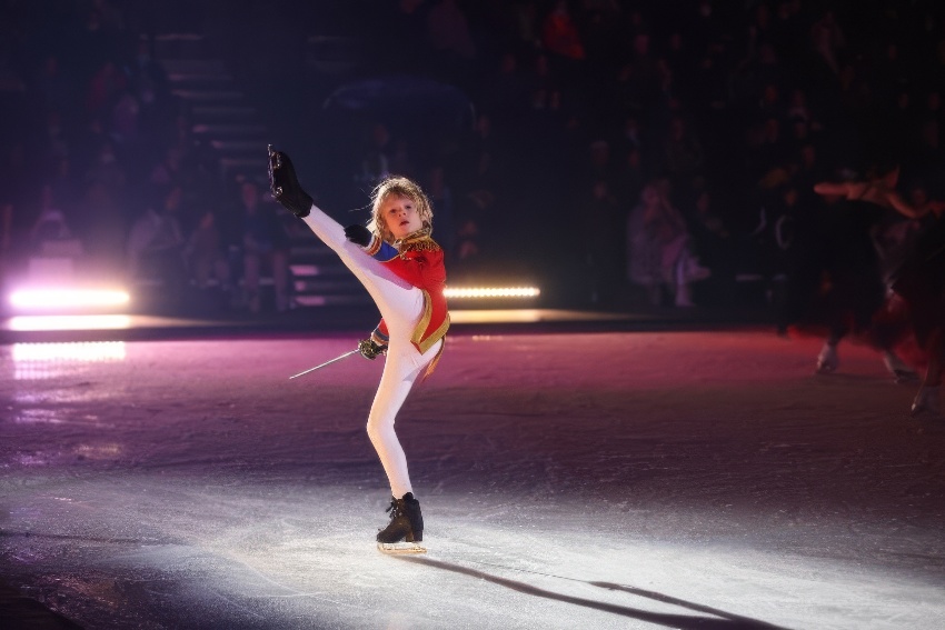 Ледовое шоу-сказка с балетом «Щелкунчик»