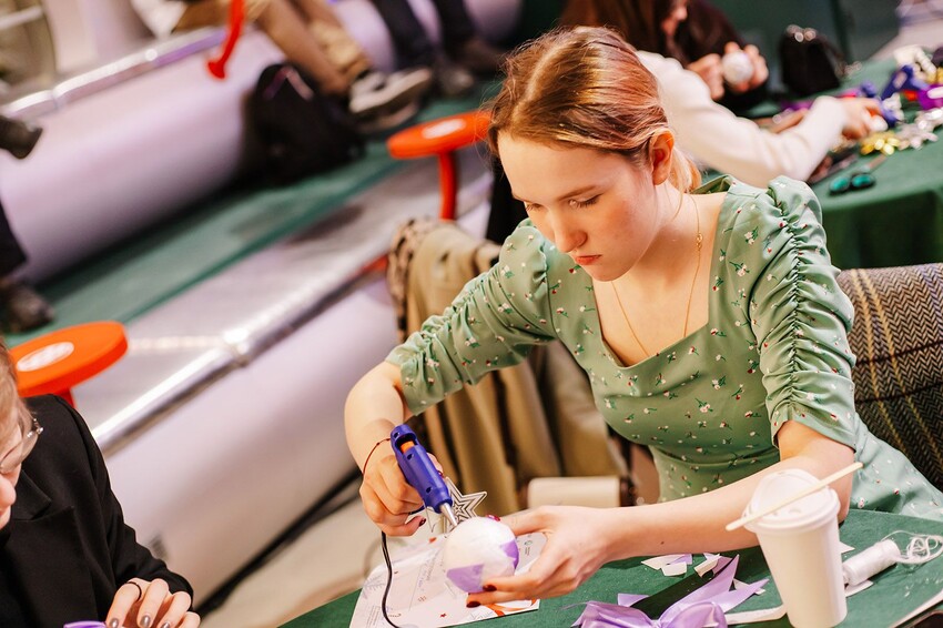 В «Музеоне» открылся павильон «Фабрика подарков» с ежедневными мастер-классами