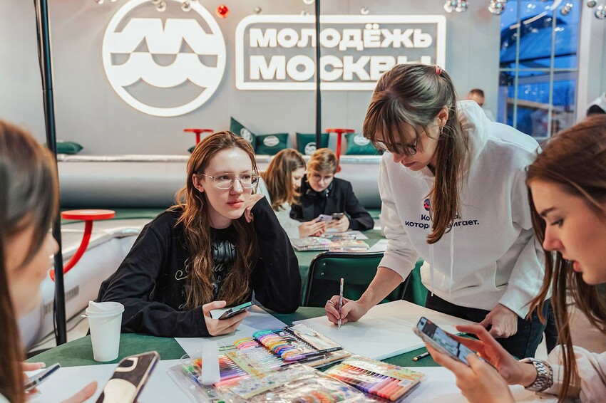 В «Музеоне» открылся павильон «Фабрика подарков» с ежедневными мастер-классами