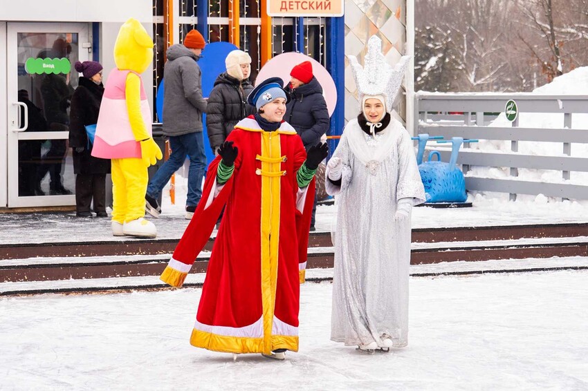 Спортивно-развлекательная программа к 90-летию «Союзмультфильма» на ледовой арене ВДНХ