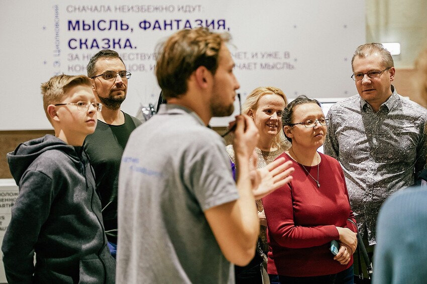 Москвичей и туристов приглашают на бесплатные экскурсии ко Дню гида