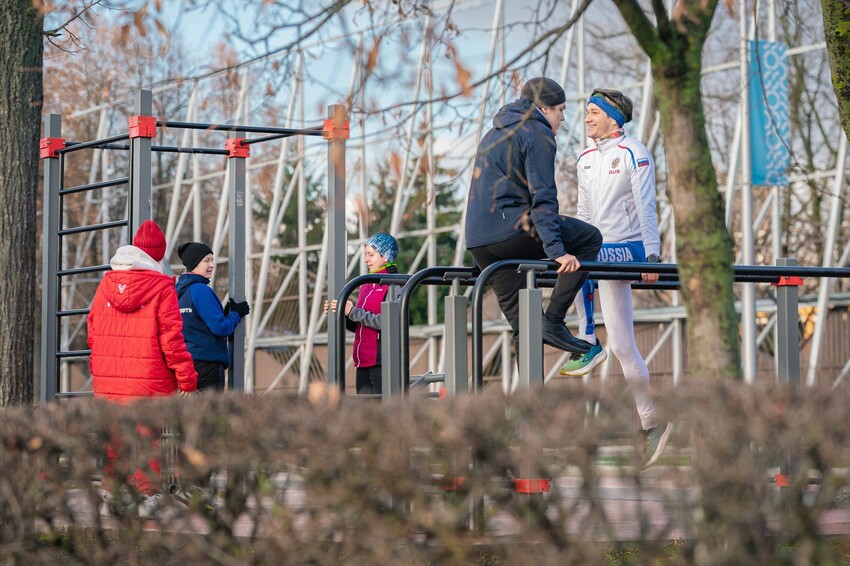 От фитнеса до роллер-спорта: какие бесплатные тренировки можно посетить в Москве весной