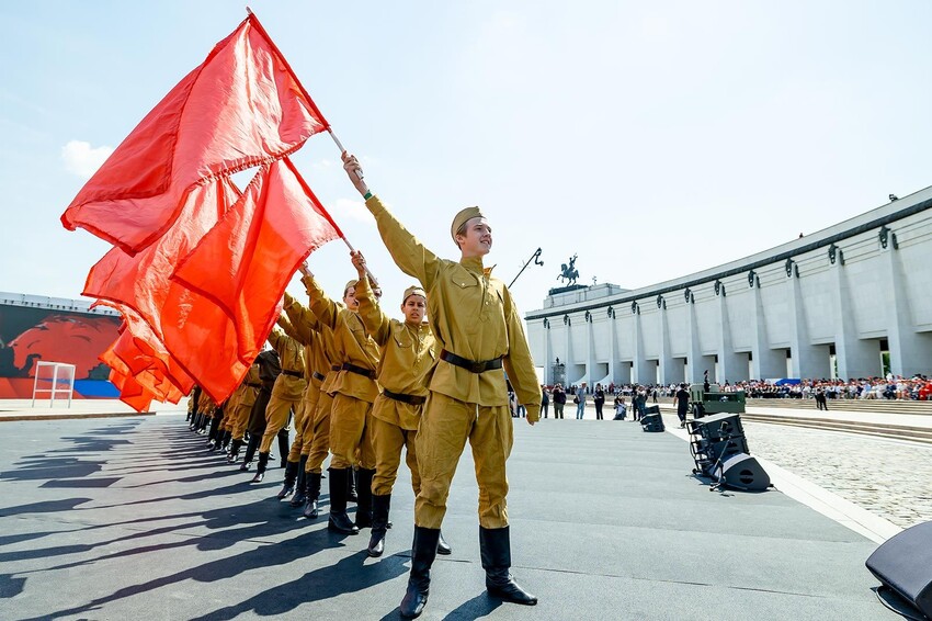 Парад кадетского движения Москвы «Не прервется связь поколений»
