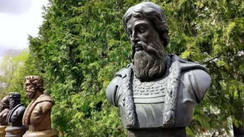 В Москве откроют «Аллею Правителей»