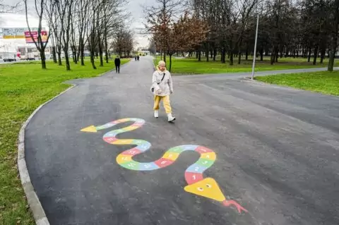 Необычные игровые зоны появились на Профсоюзной улице
