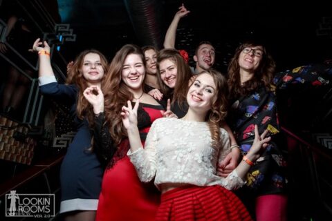 Клуб Lookin Rooms