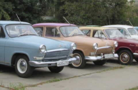 Весенний «Парад старинных автомобилей и мотоциклов «Ретромотор»