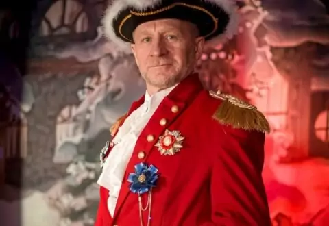 Спектакль «Путешествие голубой стрелы»