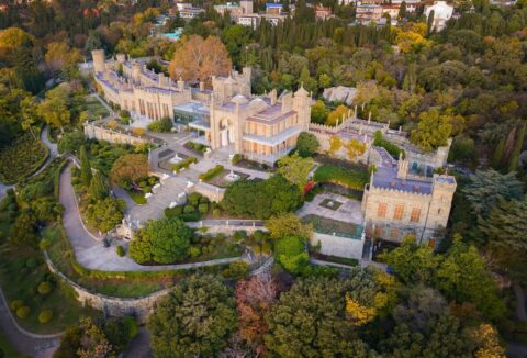 Воронцовский дворец в Алупке