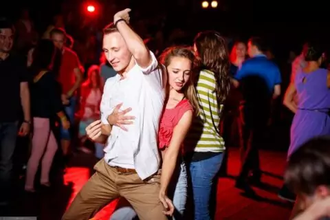 Открытые уроки по хастлу в студии танца Alpha Dance