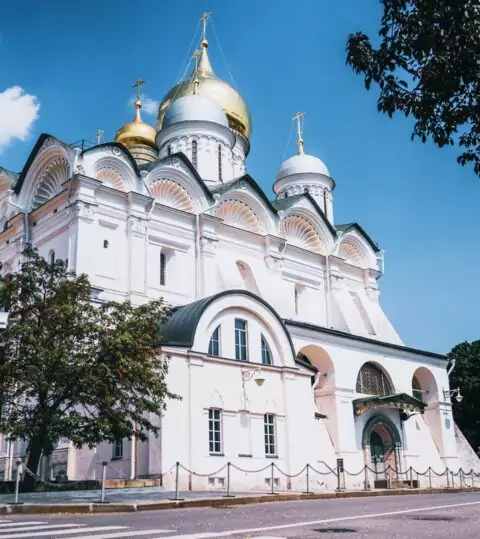 Архангельский собор Московского Кремля: величественная усыпальница русских государей